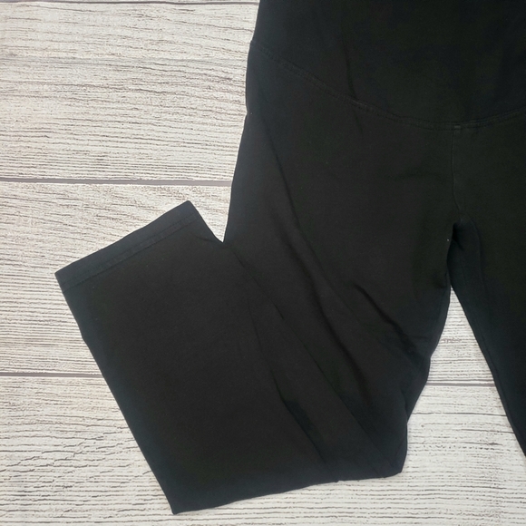 Times Maternity, High Waisted, Compression, Black Leggings, Size Medium - Picture 3 of 13